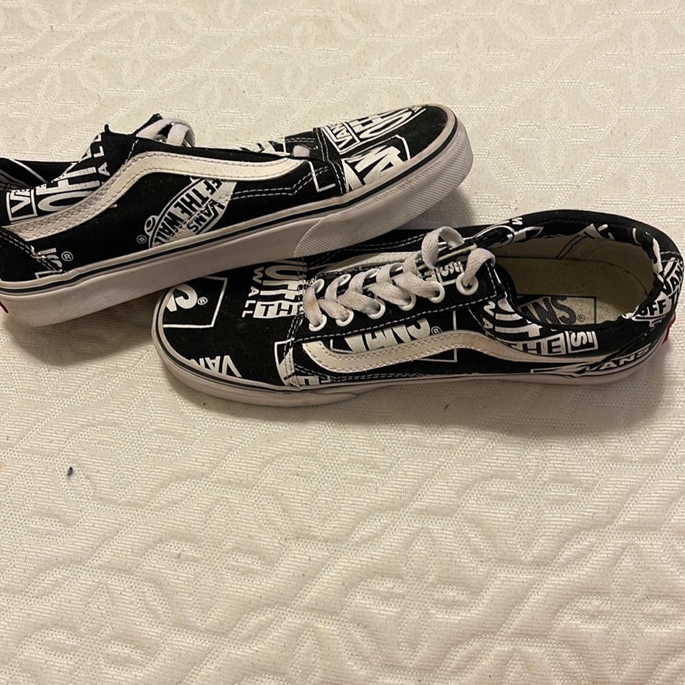 Vans - Picture 4 of 4